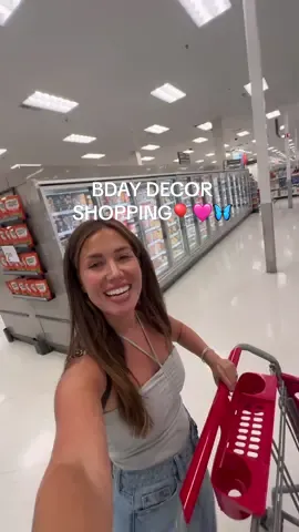 I love celebrating my people🥹🩷✨🎉🦋🤍#momoffour #bdaygirl #bdaydecor #shoppinghaul #targetshopping #shopwithme #fypシ゚viral 