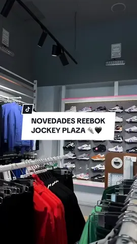 Novedades en Reebok del Jockey Plaza! 👀🖤 Me encantó la collab con @Market Studios 👟  #sneakers #sneakerhead #reebok #reebokperu #compras #lima #fyp 
