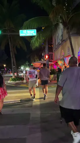 Miami Beach night life 🌃#usa_tiktok #miami #florida #night 