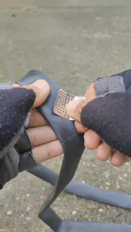 Basic nalang mabutasan👌 #bike #cycling #bikenbetta #flattire #patch #glueless #fyp #tiktokph #siklistangtiktoker 