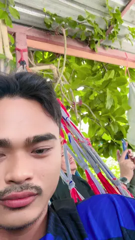 😁😁😅