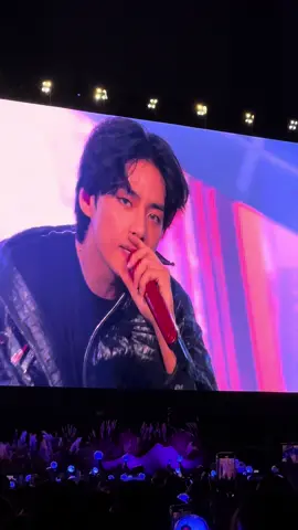 DASI RUN RUN RUN 🏃🏻‍♀️💨⌛️ #btsarmy #btsxarmy #bts_official_bighit #btsforever #yettocome #foryou #foryoupage #fypシ゚viral #fypage #kpopfyp #kpop 