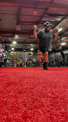 Try out this full body workout next time you hit the gym😮‍💨 Slow your reps for maximum PAIN 😈 - #madhouse #gym #workout #fullbodyworkout #pain #training #gymworkout #gains #lightweight 