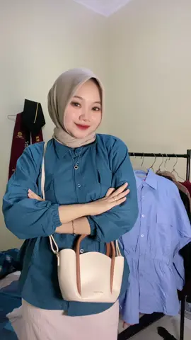 Blousenya lagi Promo, gratis ongkir pulaa😍 yg aku pakai warna turkish, si best seller😍 #beenablouse #blousekerutpinggang #blouseturkish #fyp #foryoupage #xyzbca 
