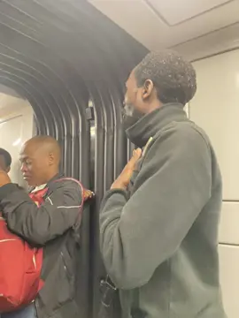 Sikhumbule Nyazi Lwezulu😨😨🙏 #intshumayelo_estimeleni #umlazi_to_durban #ebuhlenibamanazaretha🚂☀️🌙🌈⚡ 