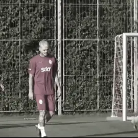 kendine gel be abim. #icardi #fyp #wandanara #galatasaray #fy #fypage #sironxedit #kesfett #fypppppppppppppp #lastpread #kesfetbeniöneçıkart #flyyyyy #cr7sironxeditt #icardisad #icardisad #fypage #fypシ 