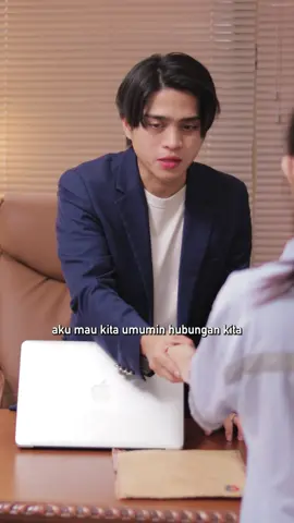 Bos dan OB pacaran diam-diam. #SerialTikTok #TikTokTainment #TikTokSeries #TikTokSeriesFuture #drama #abialbian #suneedaycreative #dramatiktok #viraltiktok #kehidupan #pacar #cinta #sayang #crush #bos #kantor 