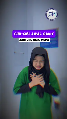 Ciri-ciri Sakit Jantung di Usia Muda 1. Nyeri dada: Perasaan sesak, nyeri atau tekanan didada, boleh jadi disebabkan karena adanya arteri tersumbat. Yang mana rasa nyeri itu bisa berlangsung sampe beberapa menit.  2. Mudah lelah: Apabila kamu sering merasa cepat lelah padahal sebelumnya melakukan aktivitas yang sama tidak pernah merasa energi cepat terkuras, maka ini perlu diwaspadai. Apalagi merasa kelelahan extrem tanpa sebab yang berlangsung beberapa hari ini juga wajib kamu waspadai. 3. Nyeri di dada yang menyebar ke lengan: Gejala serangan jantung klasik lainnya adalah nyeri yang menjalar ke sisi kiri tubuh, seperti ke lengan. 4. Mendengkur: Meski ini sebenarny normal saja, tapi jikalau mendengkur keras yang terdengar seperti terengah-engah atau tersedak bisa menjadi tanda sleep apnea. Dikondisi itu terjadi tekanan ekstra pada jantung karena nafas terhenti sejenak beberapa kali diwaktu kamu tidur. 5. Batuk kronis: Umumnya ini memang bukan tanda urgent pada penyakit jantung, terapi kalau kamu tahu kamu punya resiko lebih tinggi kena penyakit jantung entah karena keturunan dll, maka waspadalah dengan ciri ini. Khusunya jika mengalami batuk berkepanjangan dan menghasilkan lendir berwarna putih atau merah muda, itu bisa menjadi tanda gagal jantung. Intinya jangan lupa rutinkan dirimu untuk cek kesehatan ya. Stay healthy everyone! #penyakitjantung #seranganjantung #gagaljantung #infosehat #ciricirisakitjantung #jantungkronis #polahidupsehat #gejalapenyakitjantung