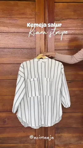 Ampunnn cakep bgt😍 #kemeja #kemejawanita #kemejastripe #kemejasalur #kemejakatun #kemejaoversize #kemejamurah #kemejastyle #kemejagarisgaris #outfitinspo 