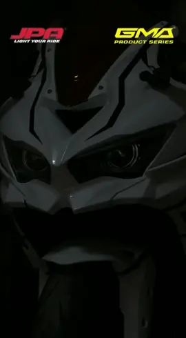 HEAD LAMP PROJECTOR 🔥 - Head Lamp Projector ini sesuai untuk motorsikal keluaran Terbaru Kawasaki+Modenas ZX25R ZX6R VERSYS 650 NINJA 250Fi ✅ - Untuk Pemasangan, senang sangat2 ,hanya perlu buka coverset depan bahagian lampu shj (pin klip & skru ikat coverset Kasi buka) ✅ - HeadLamp Projector ini tidak perlu apa2 tambahan/modified socket, wiring , bracket atau lain lain kelengkapan tambahan bagai, Hanya PnP...Soket asal semua ngam. ✅ - Buka lampu asal Dan pasang Lampu HeadLamp Projector ini ,Mudah sangat2..Kompom cunnn melecunnnn ✅ *Method for installation:- 1.buka cover set bhgian hadapan bhgian lampu ✅ 2.cabur sambungan Soket asal lampu ✅ 3.setelah buka lampu asal...pasang lampu ini ✅ 4.sambung Soket asal dgn Soket lampu ini...ianya memang ngam takperlu ubah suai Soket ✅ 5.untuk wire signal..hanya perlu cucuk pada Soket signal...mengikut Kiri Dan kanan✅ 5.sebelum pasang cover set...on suis test dulu...semua dah ok baru pasang cover set .✅ 6.set lampu ini tak perlu tambah apa2 wire atau lain2 alatan tambahan...ianya memang ngam PNP SAHAJA.✅ 7.Dah siap...selamat beraksi ...paaduuu cunnnnn✅ *REMOTE CONTROL:- - Kita parking motor Dan keliru mana 1 motor Kita, Kita tekan shj button remote lampu akan menyala  Brand Name: JPA Warranty Period: Can Choose Warranty Period Product Name: ZX25R 2021 Improved Headlight Material: ABS Plastic+LED Light Net Weight: 0.36 Kg Size: 20x17x5cm Color: Red+Yellow Weight; 4.0Kg Single Product Packaging Size; 50x36x22cm In box packaging:- -1 headlamp projector -1 remote  *About Waranty:- - Boleh Pilih Warranty Lampu jaminan 6bulan atau 1 tahun , seal waranty koyak warranty batal. - kerosakkan akibat kecuaian sendiri seperti jatuh ,sengaja redam Dalam air , inject power voltage melebihi 12volt Waranty terbatal - Hantar balik ke kami, team kami akan check, jika dikesan dan didapati kerosakkan akibat cuaian sendiri tiada pemulangan semula. **** REMARK **** For HeadLamp Problem Need To Claim, YES! We can Help to Claim From Supplier if the Headlamp Still Under Warranty Period.✅ But We Not Cover All Postage Fee, Thanks.                                                       #fyp #rempitontiktok #kawasakininja #headlamp #projector 