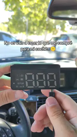 ¿Tú también quieres uno para tu coche? 🚗✨ #coches #velocidad  #coche #accesoriosparacoche  #regalo  . . . Transforma tu experiencia de conducción día y noche con esta pantalla de visualización que muestra tu velocidad en el parabrisas. Funciona a la perfección desde el primer uso y es compatible con todos los coches que tienen OBD2. ¡Ideal para entusiastas y fanáticos de los coches! 🚗💨