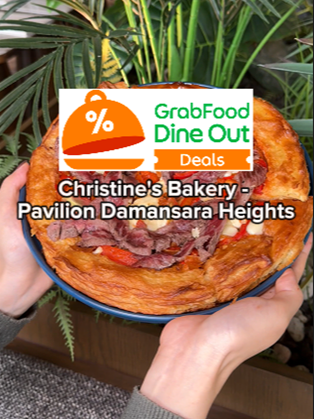 Don't miss out on this 30% discount by using GrabFood Dine Out Deals when you are dining in with your friends and family! 🤩  I honestly love the ambience and food at Christine's Bakery. Their food and desserts never fail 💓 @grabmy  #GrabFoodDineOutDeals #GilerBerbaloi  #gilervariety 