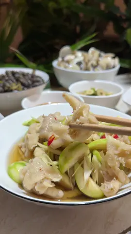 Đến kì lãnh lương ăn cơm cứ không ngon miệng, phải chân gà, ốc ngao nem chua mới thấy ngon í #HappyVietNam #LearnOnTikTok #vtmgr #mephichh