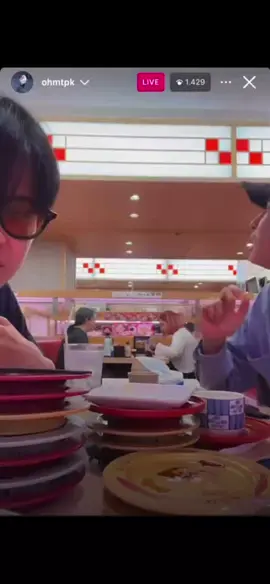 bisa bisanya neomint markohm anjirrrr 😭😭     cr geminifourthz on x                                 .                             .                                 .               #neomint #neomark #markohm #neo_neos #mmarkpkk #ohmtpk #mintthishar #gmmtv #thailand #viral #masukberanda #fypage #fyp #foryou 