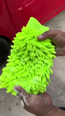 Deixe seu carro brilhando com facilidade!  👉LINK AQUI: https://s.shopee.com.br/3fjFUU81C6 #limpezaautomotiva #luva #panomicrofibra #kitdelimpeza