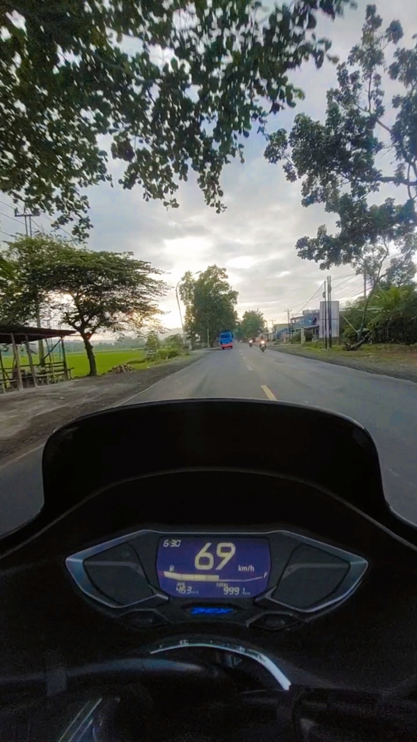 Semangat pagi Bolo #jalanjalan  #fyp  #pcx160  #pcx160indonesia  #pcx160ล้อ17แต่งสวย  #pcx  #foreyoupage  #foreyou  #banyumas  #viral 