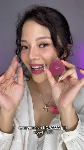 Trying out #Kimjiwon favorite lip balm! @aoucosmeticsvn  Use it on your cheeks + lips + nose (yes nose!) + as an eyeshadow for that perfect koreana look!🇰🇷 #kbeauty #kimjiwon #kdrama #queenoftears #kpop #korean #koreanmakeup #aoucosmetics #aou #makeuptrend #viralmakeup  #makeuptransformation  #Beauty #MOTD #FOTD #InstaBeauty #MakeupAddict  #BeautyInspiration #glam #makeupgoals  #instamakeup #makeupinspo #beautytips #makeuptutorial #makeup #grwm #trending #beautygram #TikTokBeauty 