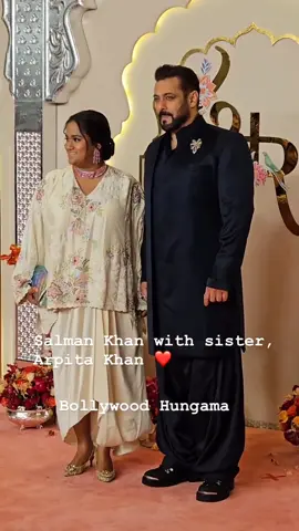 Salman khan with sister ❤️🥀#foryoupage #foryou #fyp #trending #standwithkashmir #burhan_tv #tiktok 