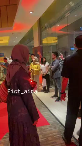 Ci gre .. gala premiere film pusaka #graciajkt48 