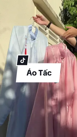 Nay shop lên một số mẫu Áo Tấc hiện có bên shop, đặc biệt các mẫu Áo Tấc tại shop chỉ từ 99🐠 và còn đi kèm nhiều phụ kiện cho các bạn tha hồ sống ảo nữa nha 🥰🥰🥰 #chothueaodaiohue #chothuecophucohue #chothuecophuc #aonhatbinh #aonguthan #aotac #aodaihue #chupanhohue #aodaicapdoi #chothueaodaitreem #aodaiembe #cophucembe #aodaigiadinh #chothueyem #yemxinhohue #chothueyemgiare #thueyemohue #aodaiohue #makeupkiyeu #makeupgiareohue #makeuphuedep #makeuphue #aodaitimhue #aodaitim #chupkyyeu #thueaodaichupkyyeu #aodaitrang #cophucchobe #yemembe #thueyemembe #yemtree 