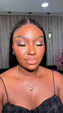 Birthday glam 🤩 Makeup @rm_proo  . . . . #makeup  #bestmakeupartistinibadan #gele #ibadanmakeupartists #akobomuas #bestmakeupartistinakobo #ibadanweddings #muainibadan #akobomakeupartist #ibadanmakeupartists #muainakobo #makeupartistinibadan #ibadanmuapro #ibadanmuaannouncer #ibadanmuaMakeup 