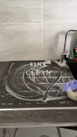 Sink Clean 🧼🫧 #asmrcleaning #satisfyingcleans #cleaninghacks #CleanTok #cleaning #cleanwithme #cleanhome #sinkclean #motivation 