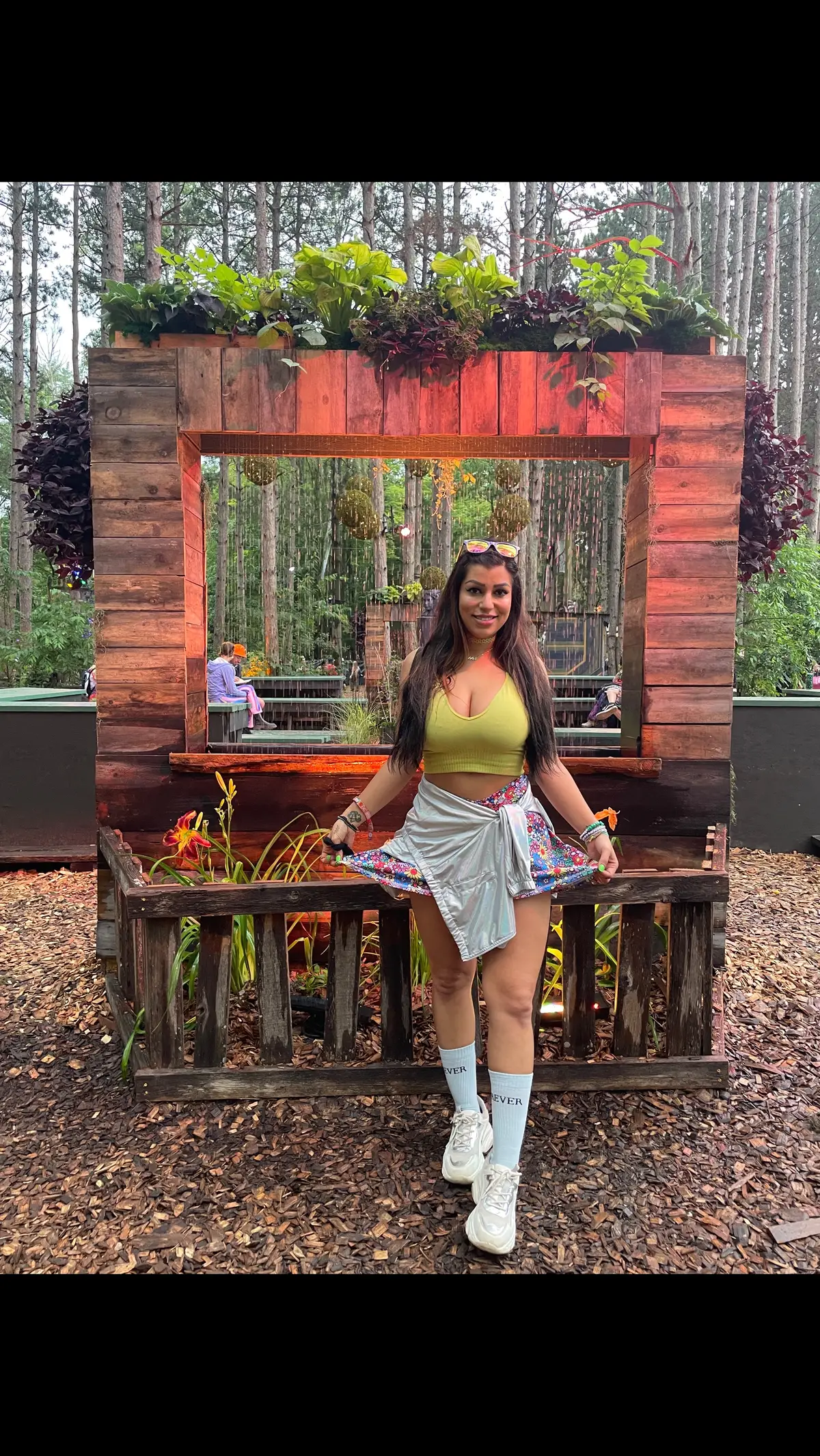 Who else loves being in nature? 🌳🌹🌺☺️