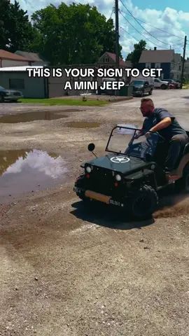 This is your sign to get a mini Jeep #jeep #minijeep #jeeplife 
