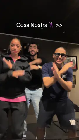 Best dance 🕺🏻🔥😂 @SEYE @Le monde avec des chico  #cosanostra #djkayz #gihed 