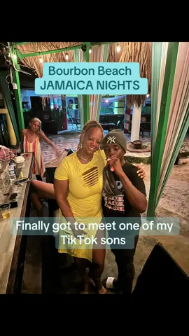 @🖤💫DJ_JAY💫🐊 FINALLY GOT A CHANCE TO MEET THIS BIGHEAD #vacationfun #jamaica #jamaicatiktok #family 