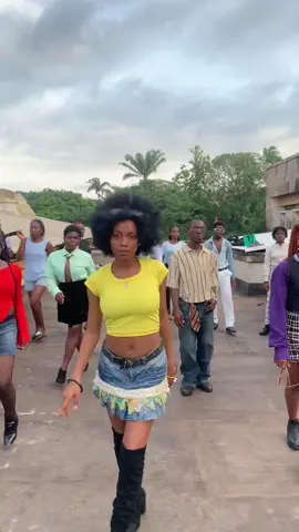 Dc: @_littlelilian #doublecee3 #goviralgo #desperatechicks #tiktoknigeria🇳🇬 #fypシ゚viral #goviral 