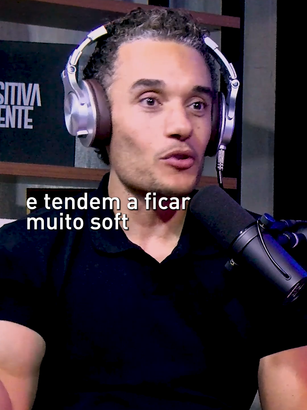 Você concorda com o que o Arthur Rufino disse? Nesse trecho ele fala que o maior desafio é expor os filhos a frustrações controladas, para torná-los pessoas mais fortes. Confira o episódio completo disponível no YouTube e principais plataformas de áudio. Link na bio!