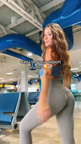 Let’s go on vacay pookie 😚 #airport #airportcrush 