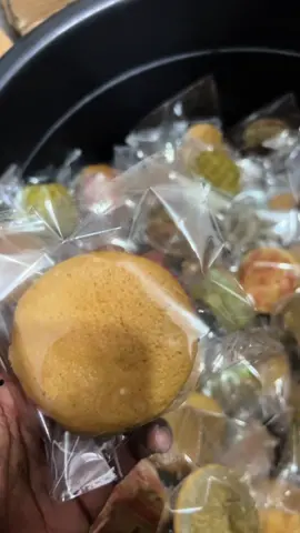 Plain cupcakes