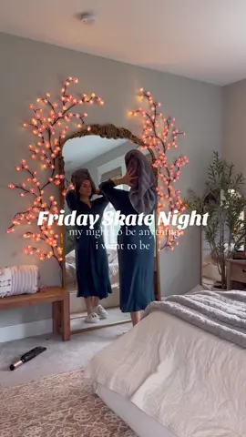 my night to dance skate, wear what i want and be (little kid) free. #grwm #skatenight #momswhoskate #getreadywithme 