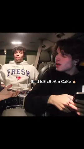 “I sAiD iCrEaM cAkE☝🏼” will never not be funny 😂 #fyp #foryou #foryoupage #sturniolotriplets #sturniolotripletsedit #nicksturniolo #mattsturnioloedit  #nicsturnioloedit 