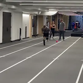 My first time sprinting as an amputee! #amputee #sprinting #run #Running #4seconds #adaptive #socom #olympictrainingcenter #military #prosthetic 