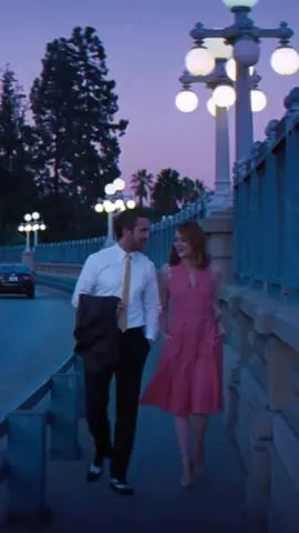 Are you a walking person? 🍿🎬❤️‍🩹 - Follow @thecinemalife1 🎥📽🥰 Follow @thecinemalife1 🎥📽🥰 Follow @thecinemalife1 🎥📽🥰 - #cinema #actors #shorts #movies #film #movie #castingdirector #actor #director