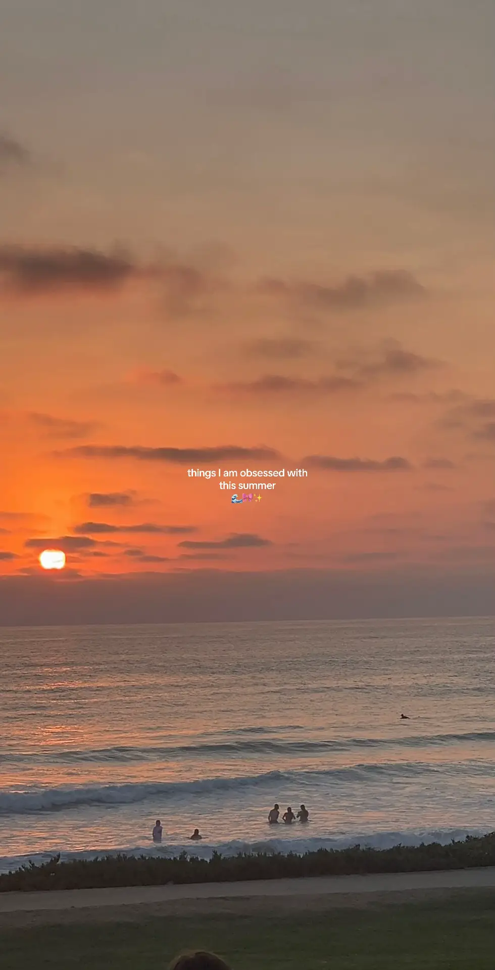 summer obsessions 💞 #Summer #summervibes #summertime #summerlooks #beauty #Lifestyle #lifestyleblogger #lifestylevlog #healthylifestyle #thatgirlroutine #summerroutine #hgw #walking #pilates #hydrangeas #sunset #coquetteaesthetic #coquettecore #checklist #gelato #sparklingwater #mint #pineapple #fypシ #fypシ゚viral #microinfluencer #contentcreator 