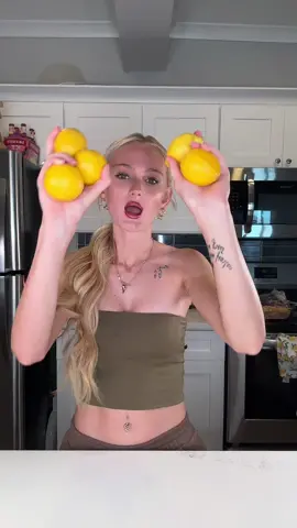I have a bunch of lemons so making lemon bars 🍋 perfect summer treat
