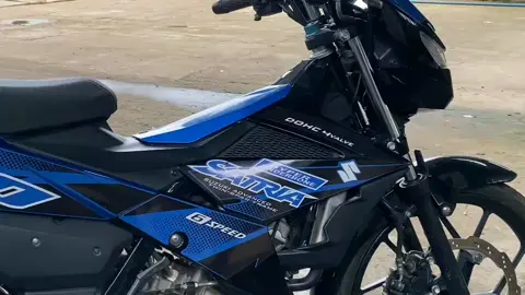 Satria màu xanh với màu đen #satria150độkiểng 82