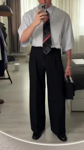 #fyp #viral #mensfashion #trouserpants #widelegtrousers #loosepants #OOTD #buynow 
