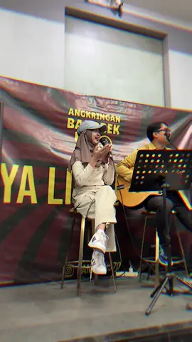 Biasanya ngulek sambel kok disuruh nyanyi😌 #arrumakhma 