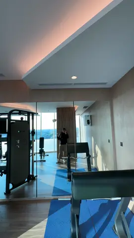 #swissbelhotelsolo #gymsolo #staycationsolo fasilitas GYM ⭐️⭐️⭐️⭐️⭐️@Swiss-Belhotel International 