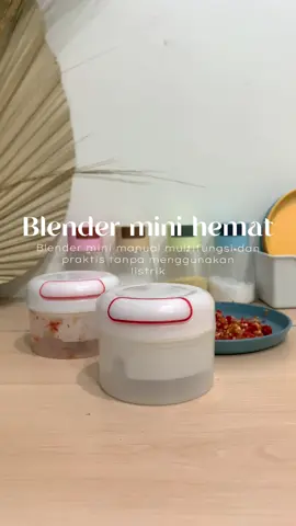 Blender mini hemat listrik 🤩✨ blender mini manual multifungsi, dan praktis tanpa penggunaan listrik 🤩🥰✨ #blender #blendermini #fyp 