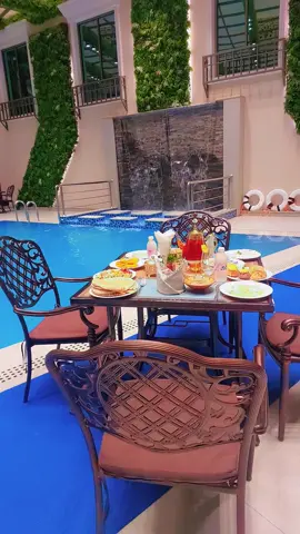 افطار خاص  لشخصين علي اطلاله المسبح الخاص بفندق ميدان اجواء صباحيه غير#الجو_حقنا_غير #فندق_ميدان_مكه #بوفيهات_vip #حجز_بوكينغ #المملكه_العربيه_السعوديه 