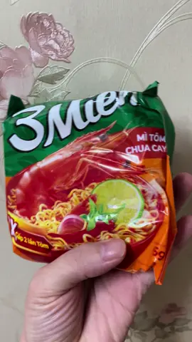 #eat mì 3 miền tôm chua cay
