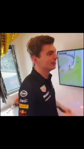 charles at the beginning represents all of us 🥹 #maxverstappen #mv1 #mv33 #maxverstappenedit #redbullracing 
