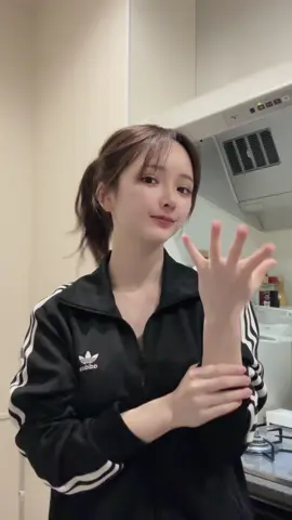 何作ってるでしょーか？