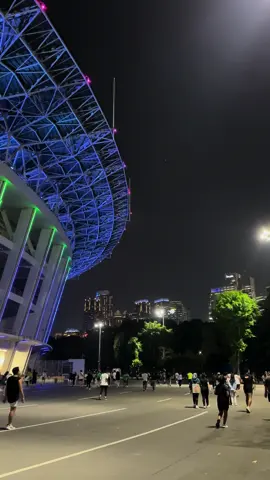 lari bareng di gbk yuk? 🏃‍➡️ #jakarta #jakartaatnight #gbk #gbksenayan #fyp 